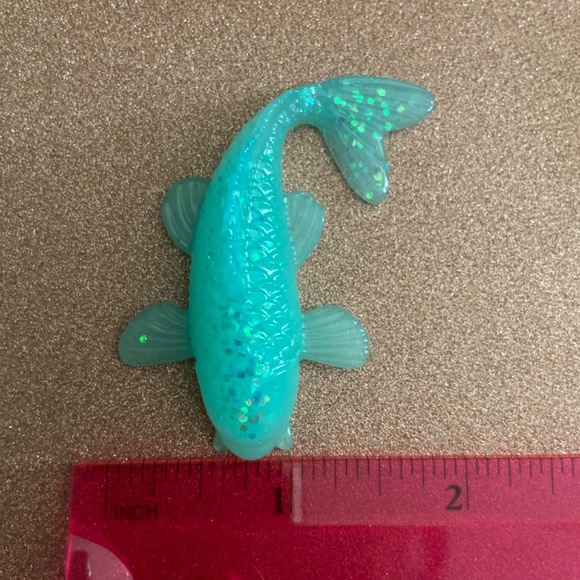 Resin koi figure - Picture 8 of 9